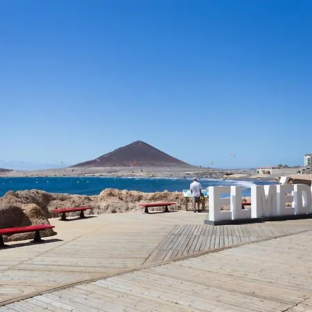 Home2book Charming Sea Breeze Medano Apartment